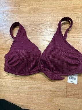 Women’s NWT Bikini Top by Shade n Shore 38B Deep Wine color